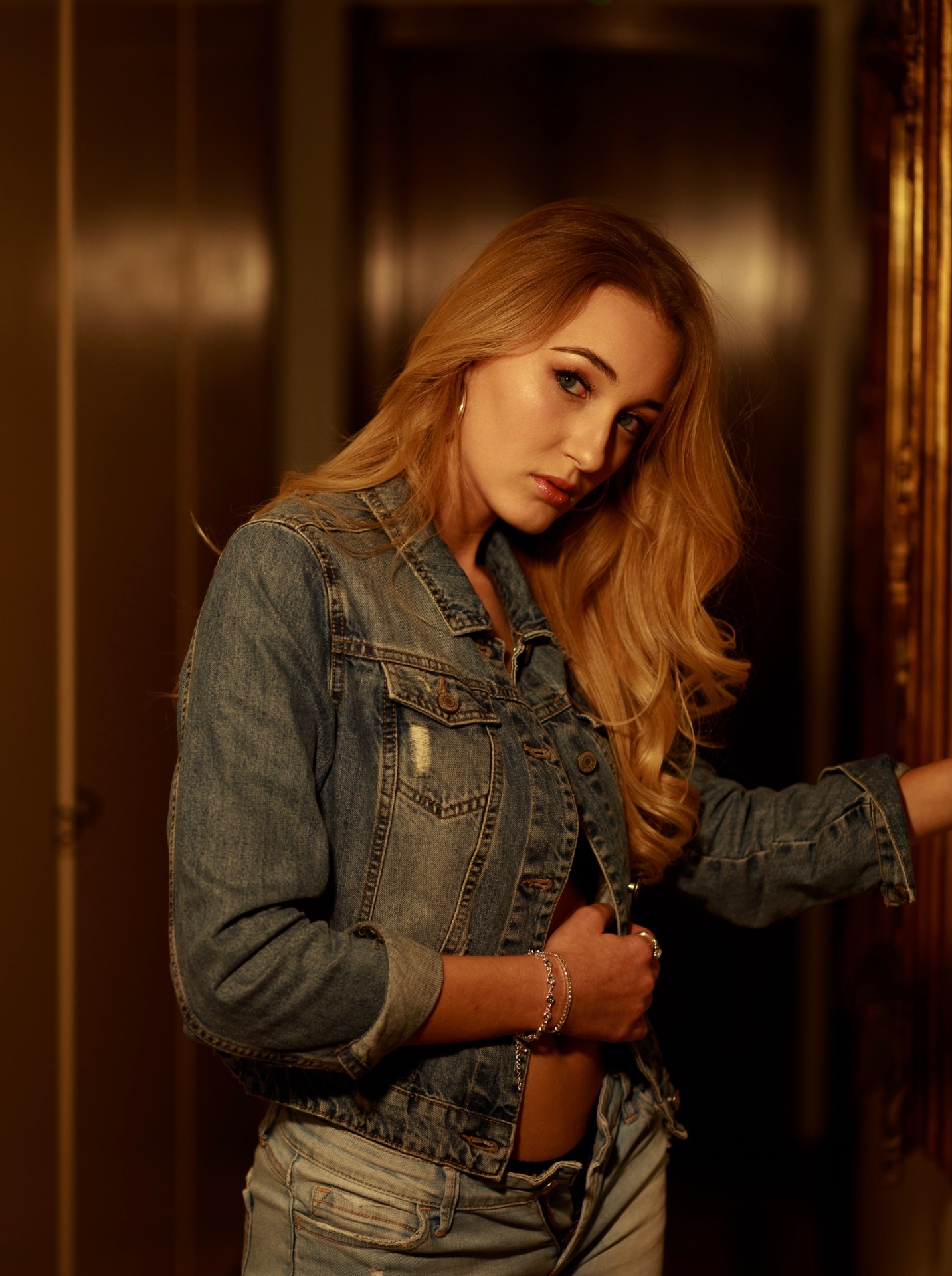 Alice — Model & Hostess in Du photo 2