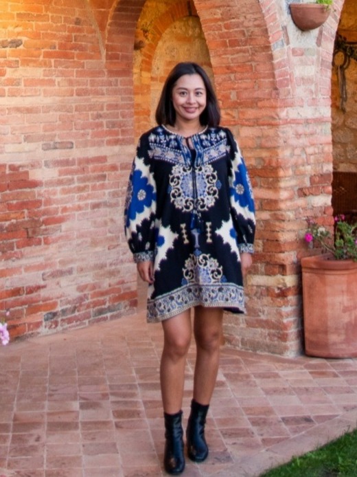 Ke Si — Model & Hostess in Th&ocirc;nex photo 1