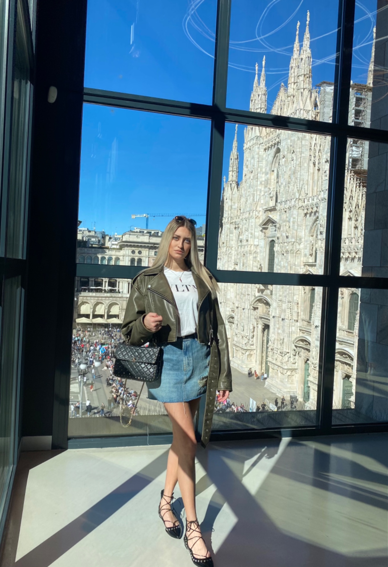 Chiara — Model & Hostess in Milano photo 1