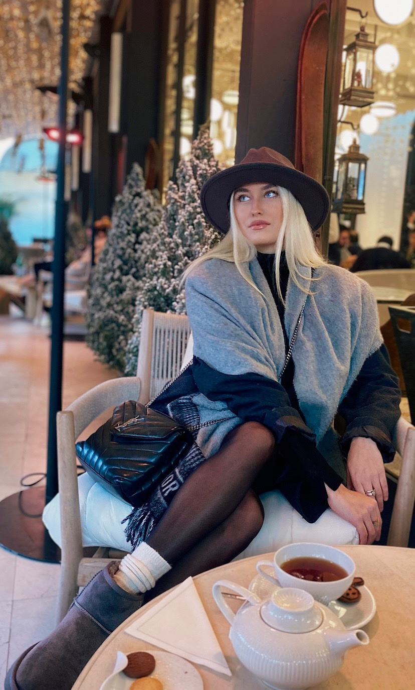 Chiara — Model & Hostess in Milano photo 9