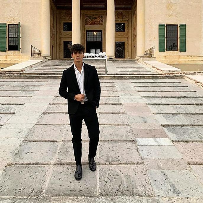 Michelangelo — Model & Host in Vigodarzere photo 8