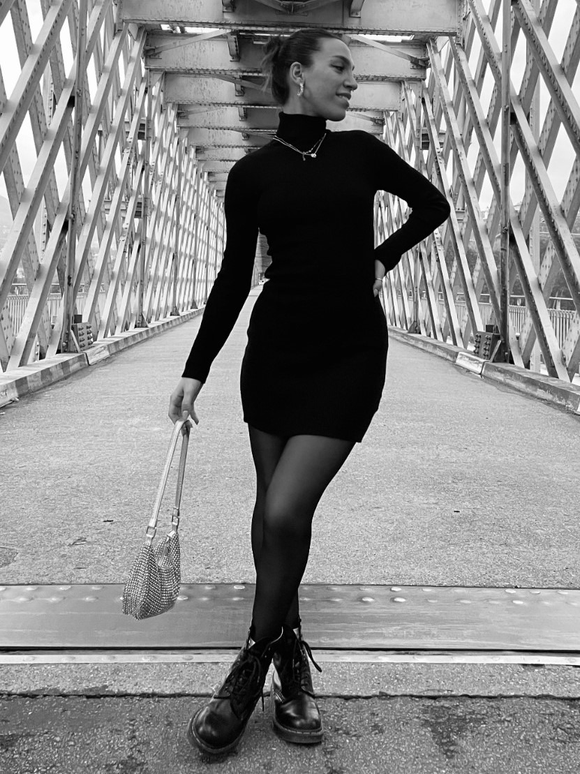 Sabrina — Model & Hostess in Milan photo 4