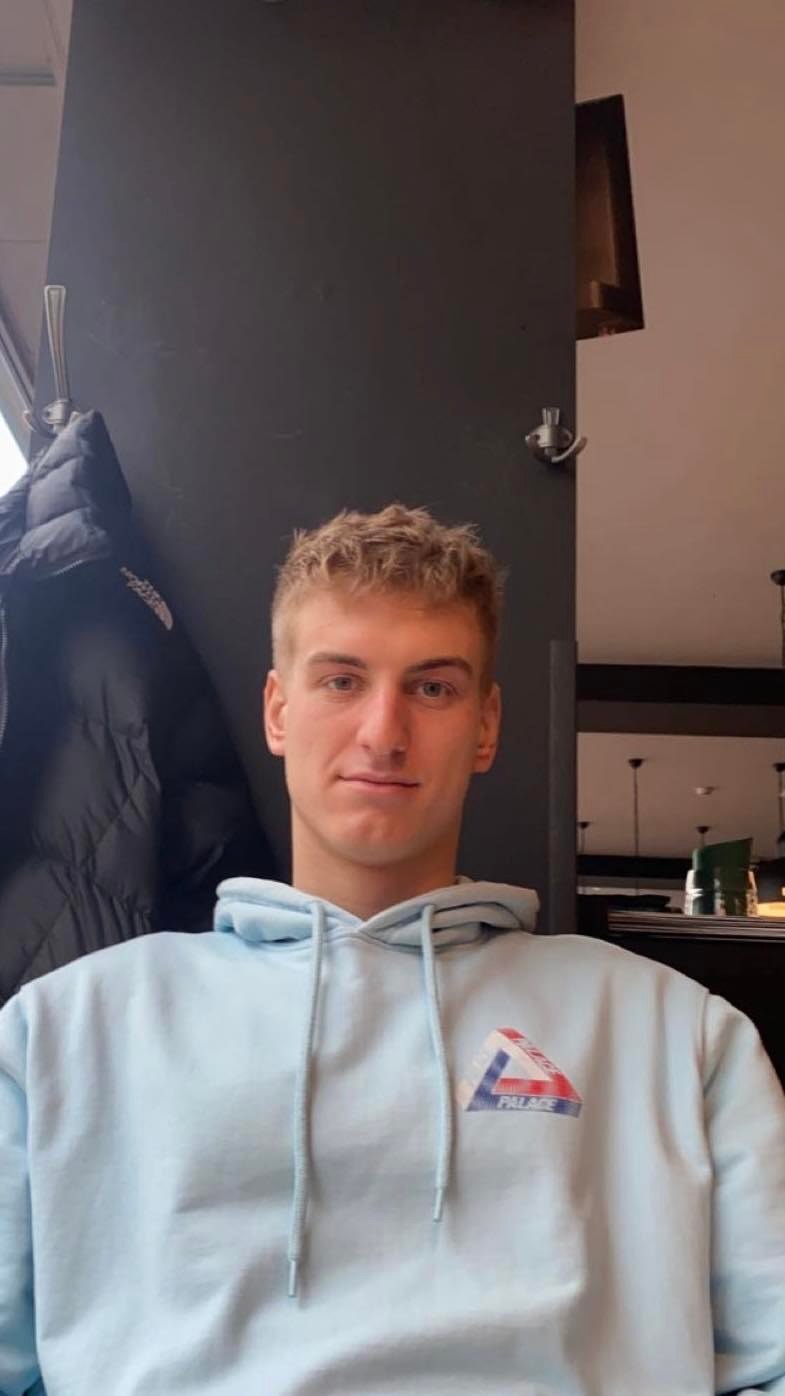 ALE&scaron; — Model in Ostrava | Eye On Model
