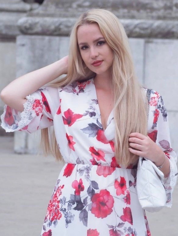 Sandra — Model & Hostess in Ostrava photo 1