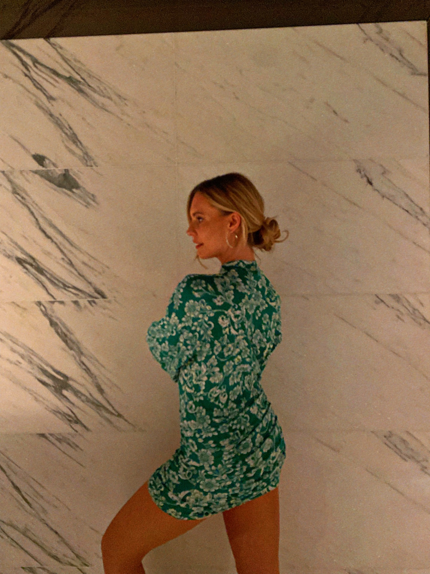 Silvia — Model & Hostess in Par&iacute;s photo 2