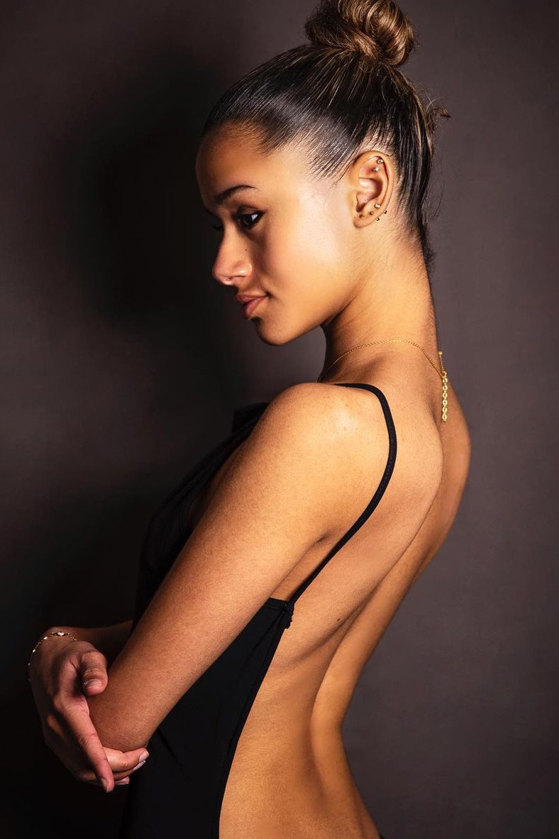 Jade — Model & Hostess in Toulouse photo 4