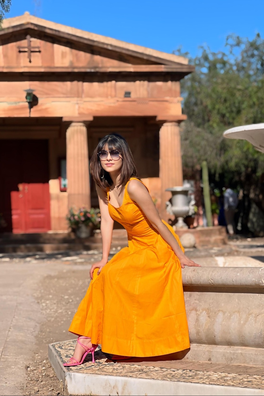 Rita Angelica — Model & Hostess in V photo 2