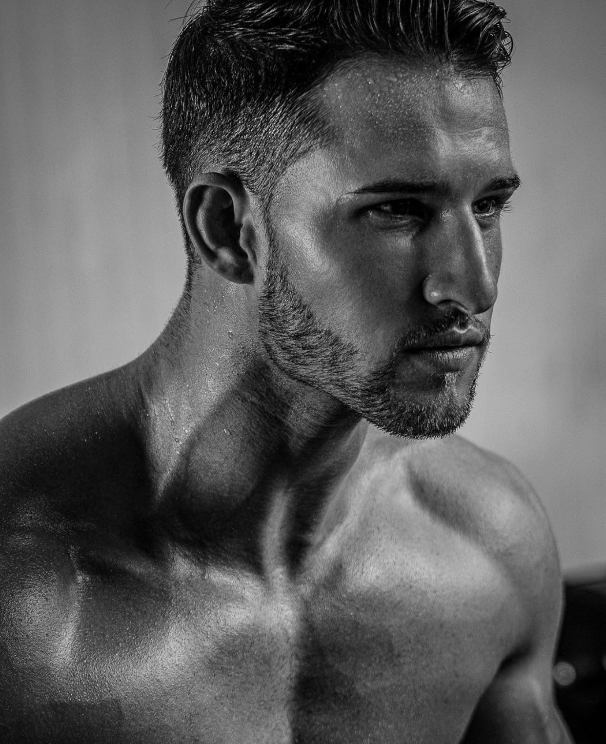 Vincent — Model & Host in Toulouse photo 1