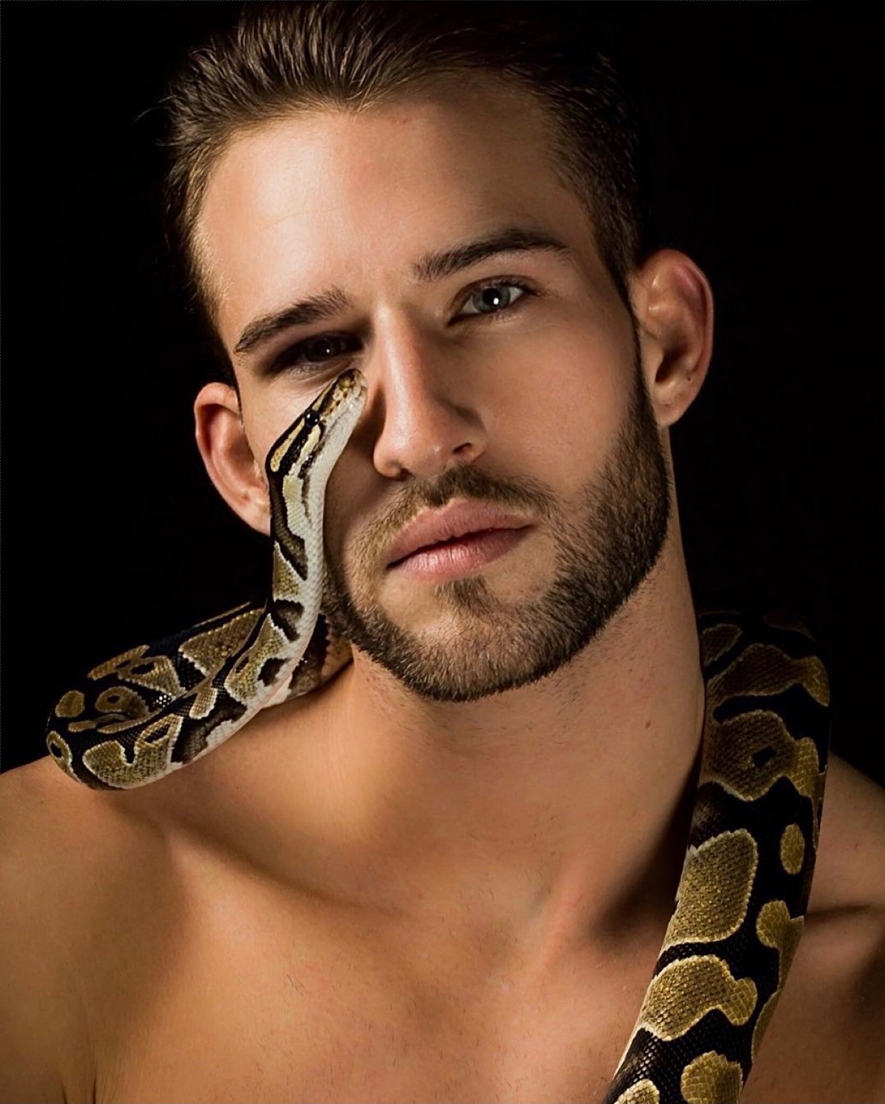 Vincent — Model & Host in Toulouse photo 3