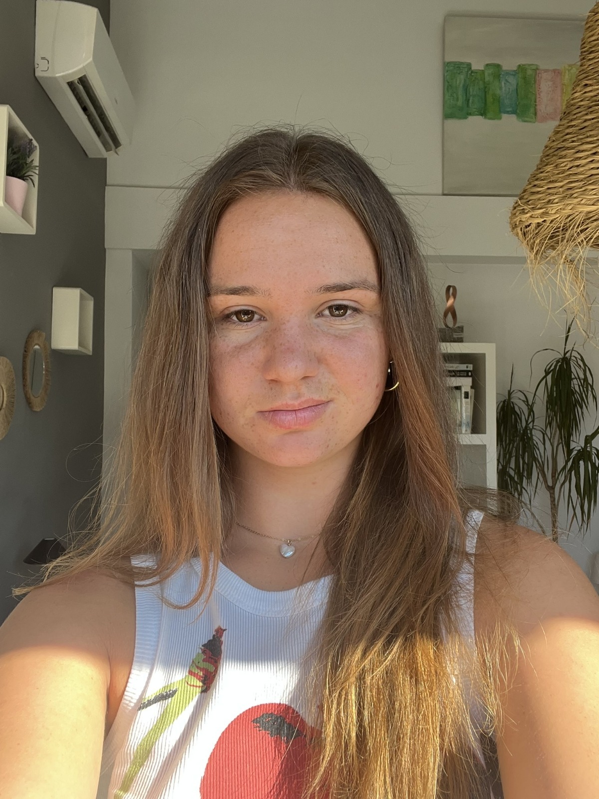 Aloha — Model & Hostess in Val&egrave;ncia photo 6