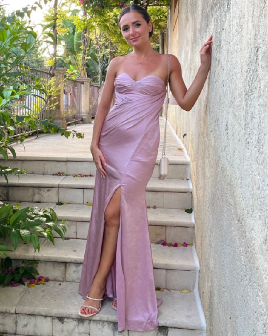 Alessandra — Model & Hostess in Milano photo 1