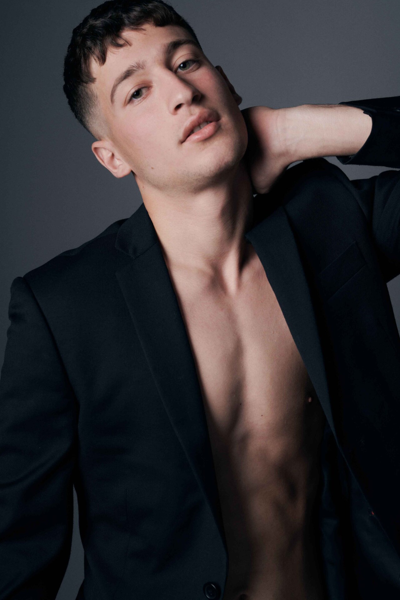 Omir — Model & Host in Malm&ouml; photo 2