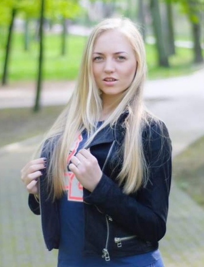 Polina — Model & Hostess in Toronto photo 3