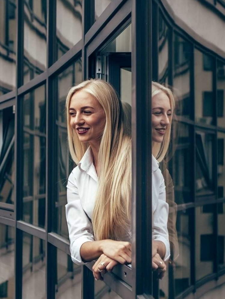 Polina — Model & Hostess in Toronto photo 4
