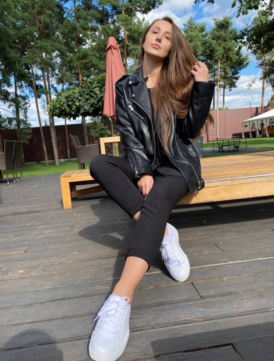 Alona — Model & Hostess in New Westminster photo 1