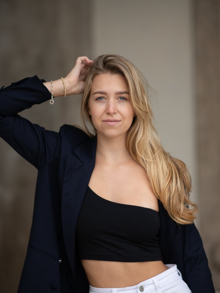 Sophia — Model & Hostess in M&uuml;nchen photo 2