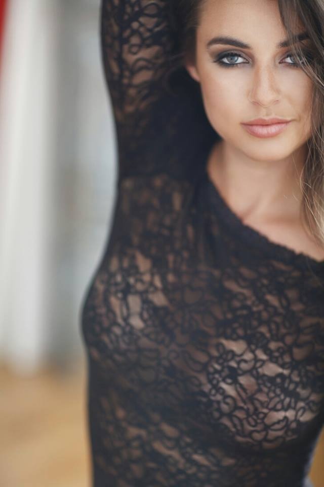Angela — Model & Hostess in Berlin photo 5