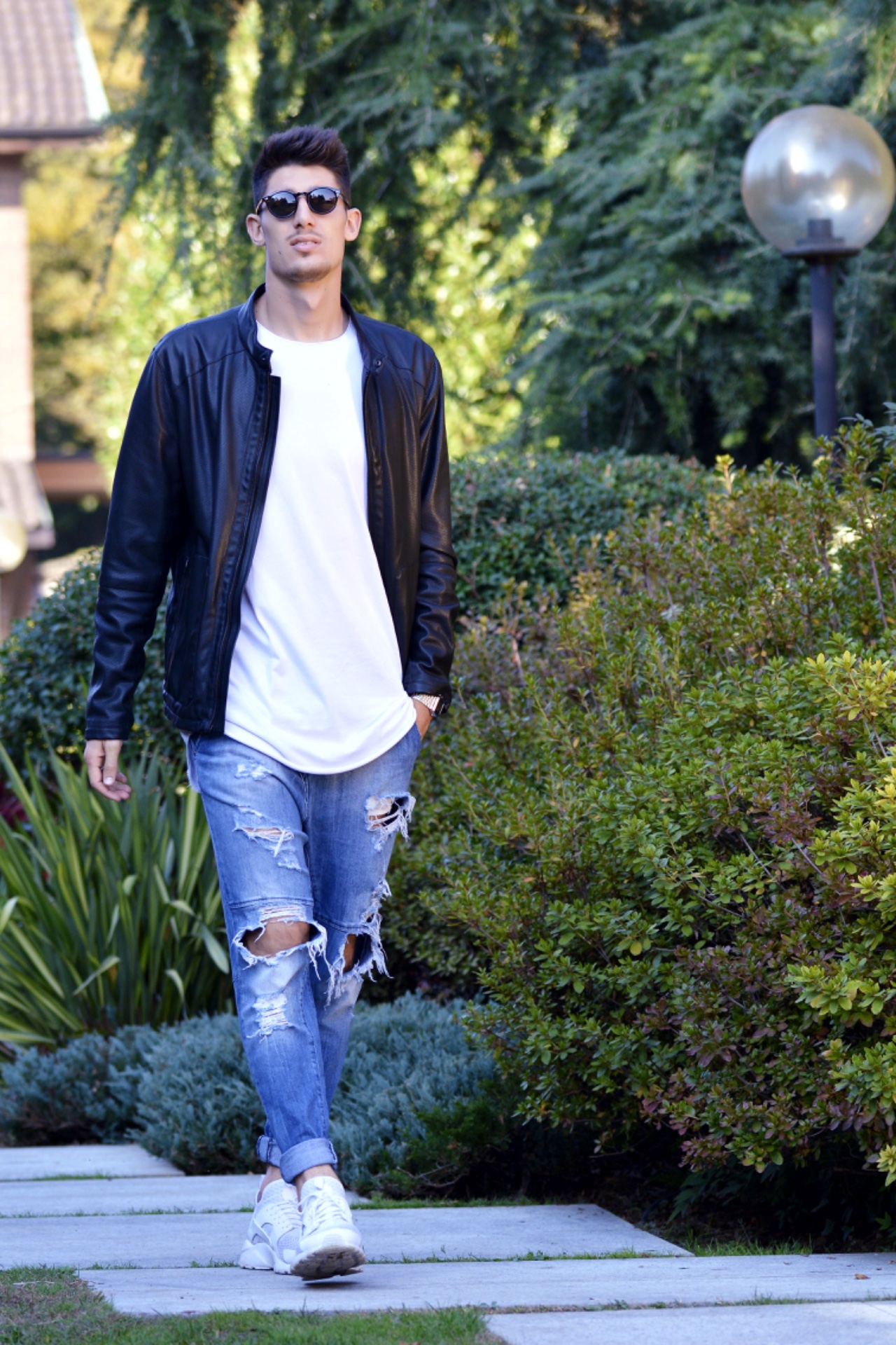 Alessio — Model & Host in Cant&ugrave; photo 1