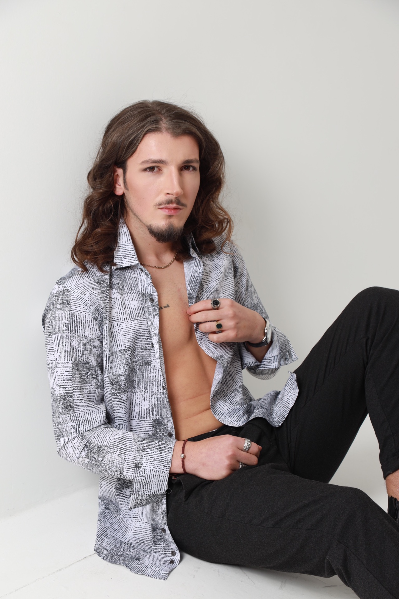 Zura — Model & Host in Ataşehir photo 3