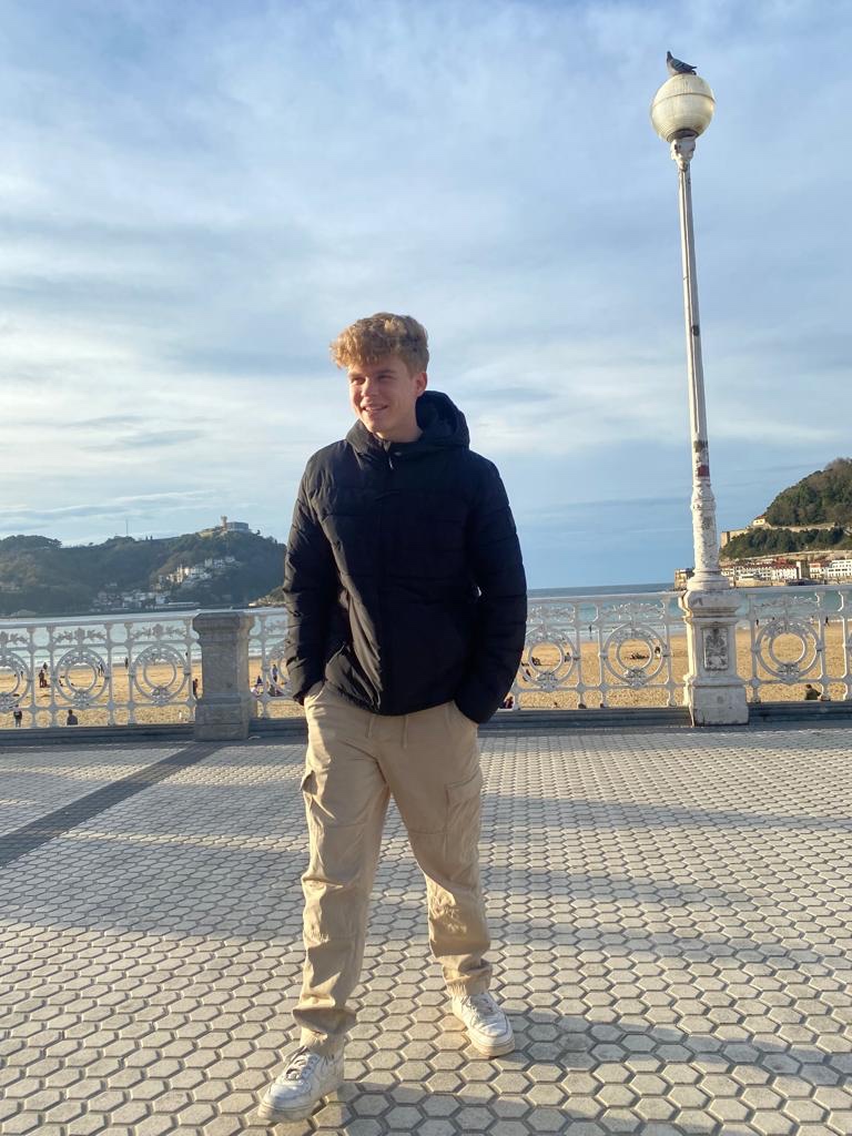 Kyle — Model & Host in Madrid photo 1