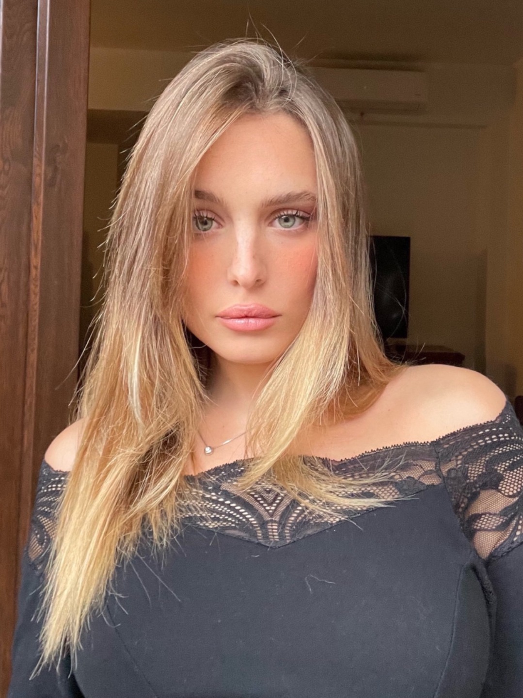 Sibilla — Model & Hostess in Milano photo 4