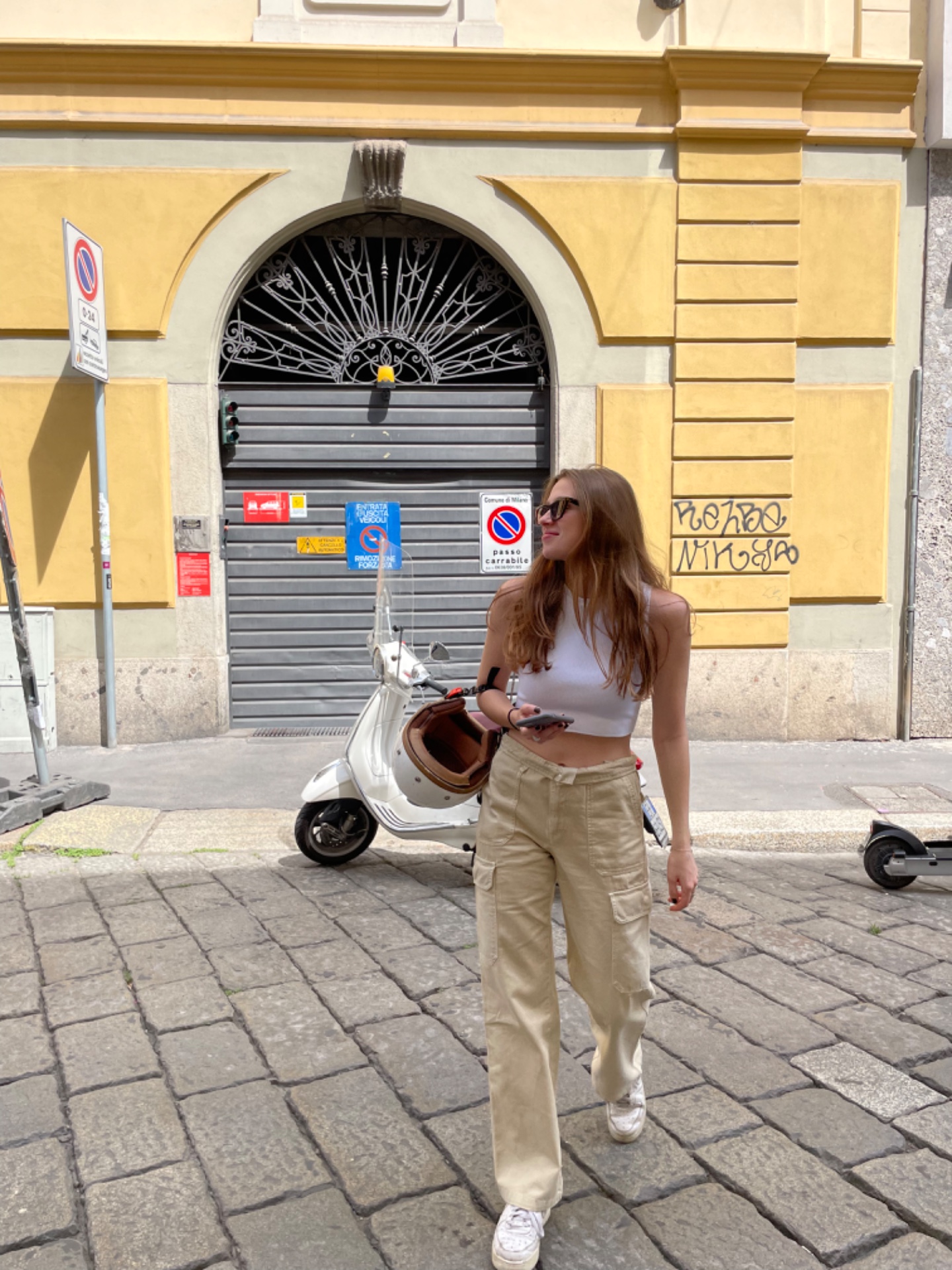 Emma — Model & Hostess in Milano photo 3