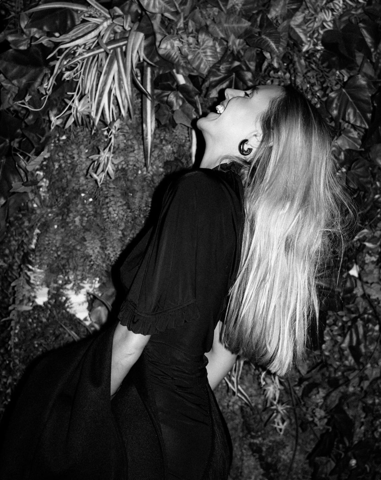 Alice — Model & Hostess in Paris photo 16
