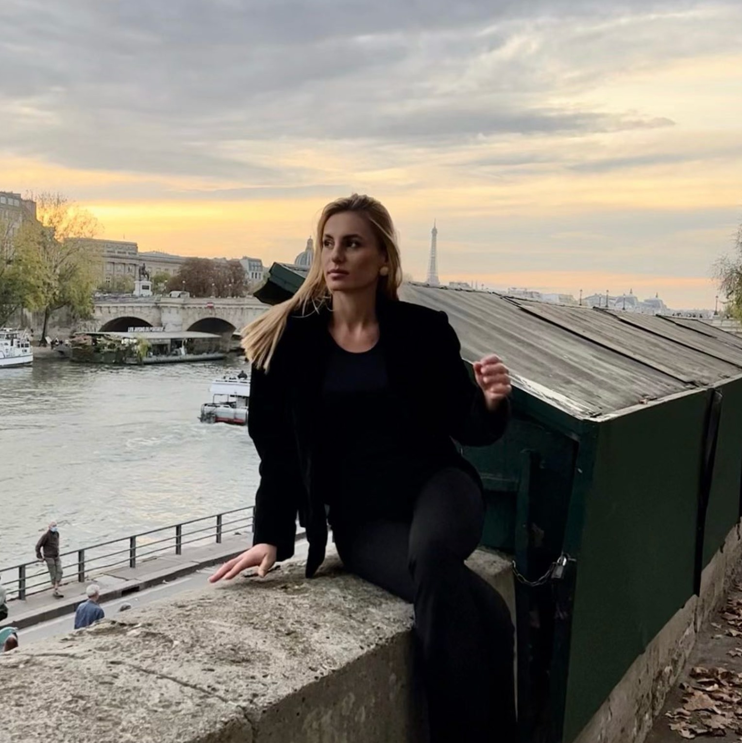Alice — Model & Hostess in Paris photo 18