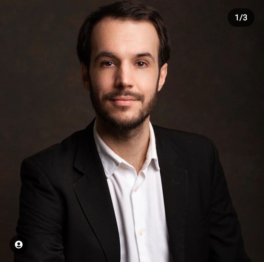 Anthony — Model & Host in S&egrave;vres photo 1