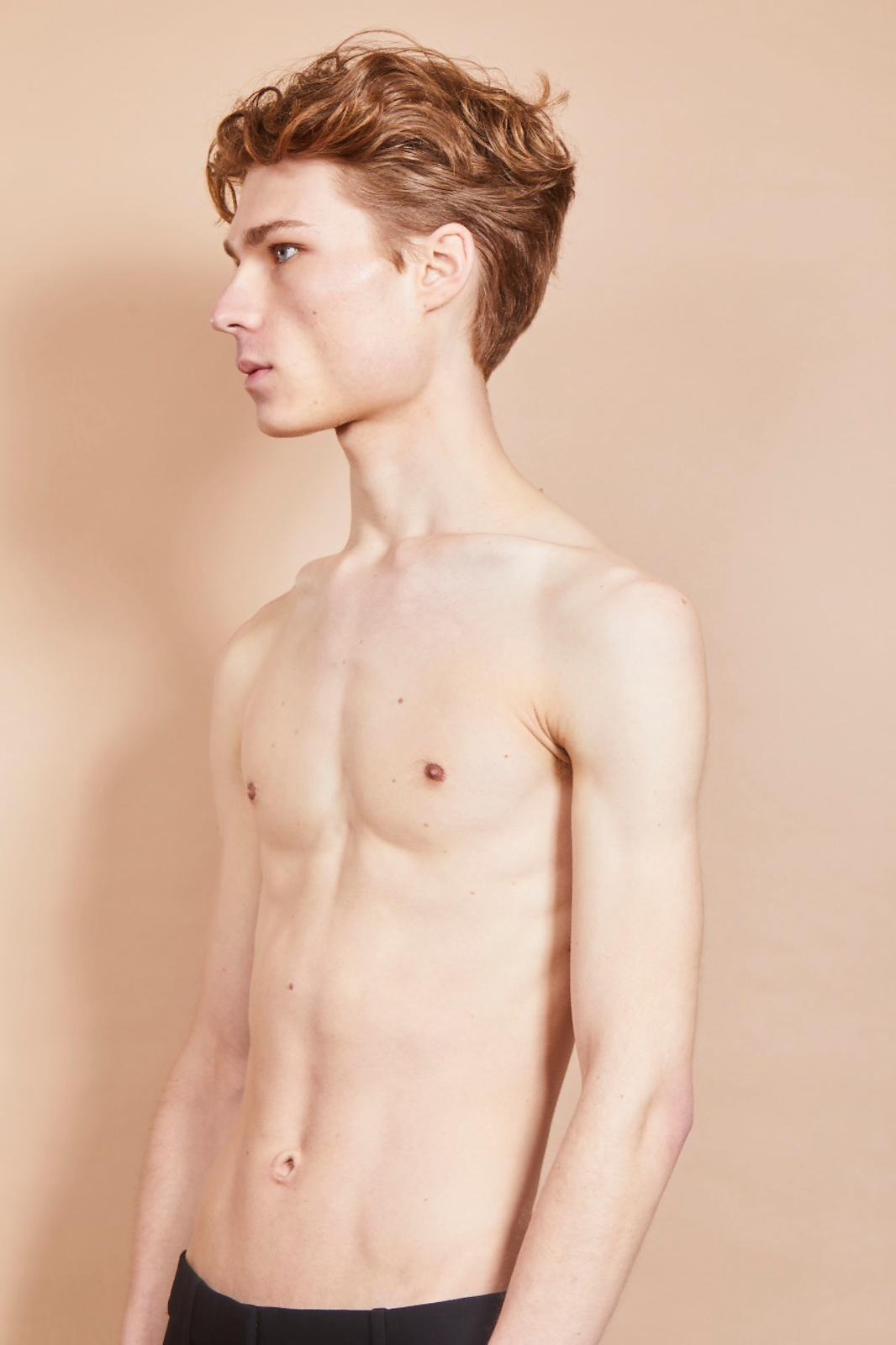 Pierre-louis — Model & Host in Meaux photo 8