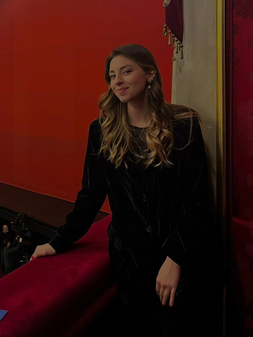 Sara — Model & Hostess in Milano photo 3