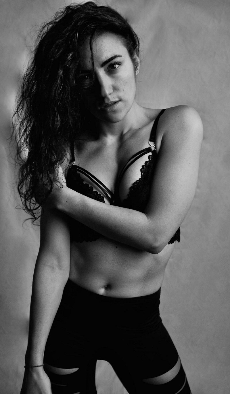 Elena — Model & Hostess in Manerbio photo 4