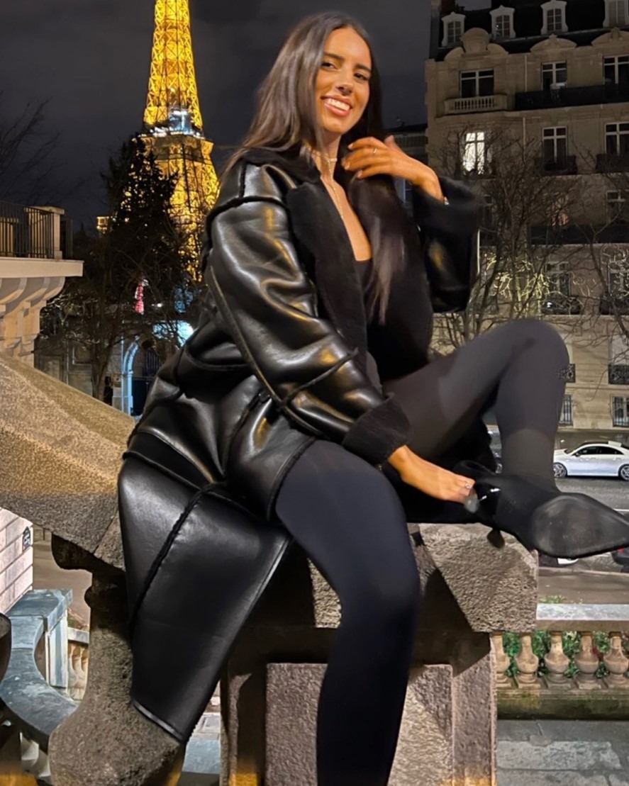 Nora — Model & Hostess in Barcelona photo 1