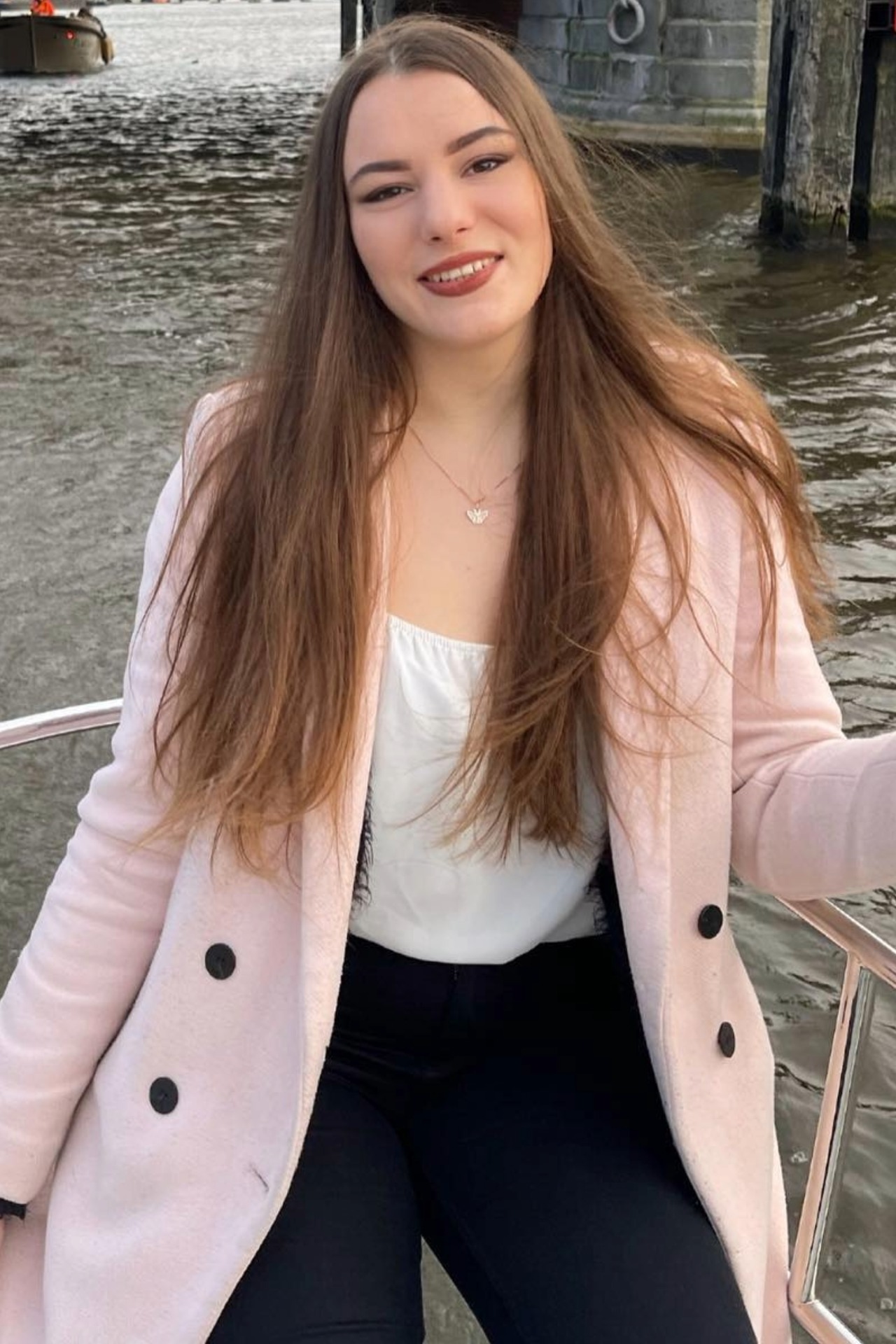 Agata — Model & Hostess in Amsterdam photo 1