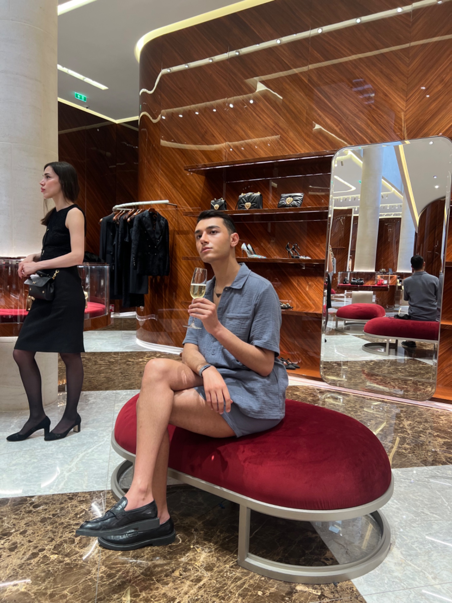Elyess — Model & Host in &Icirc;le-de-france photo 2
