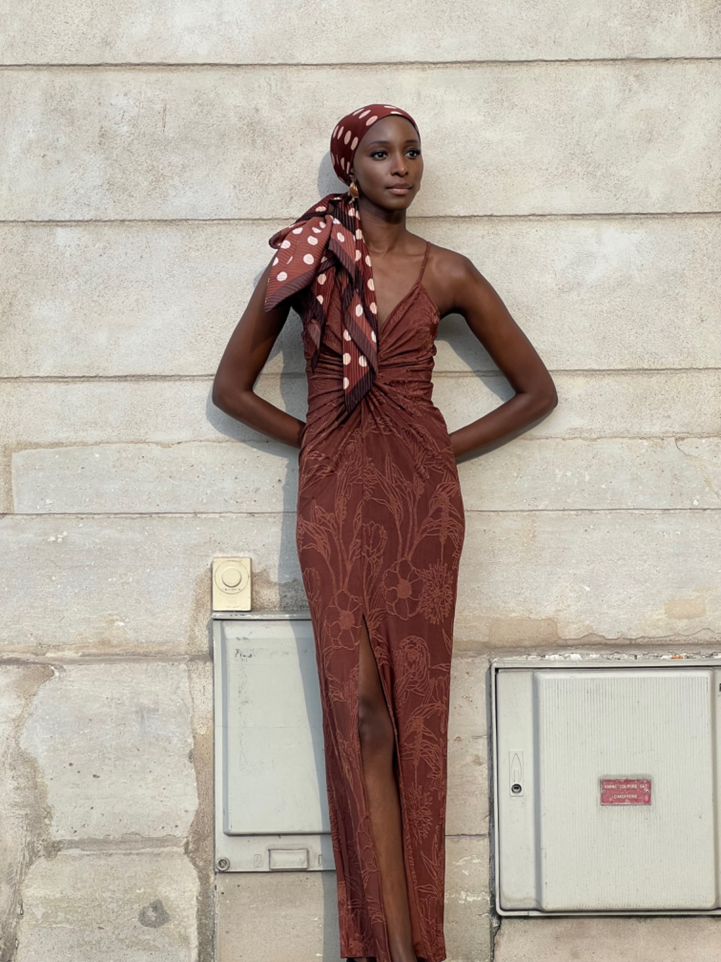 Esther — Model & Hostess in &Icirc;le-de-france photo 2