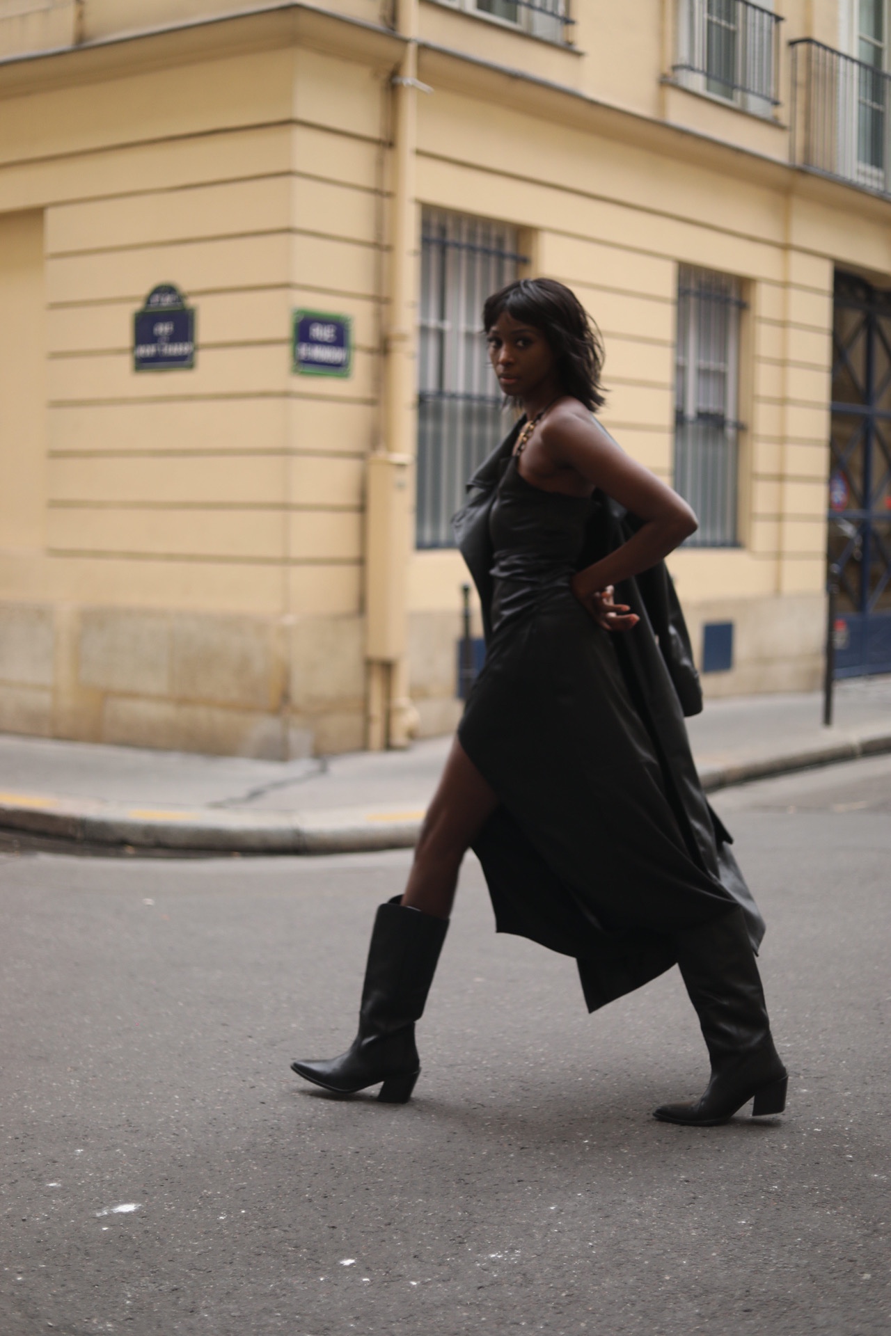 Esther — Model & Hostess in &Icirc;le-de-france photo 7