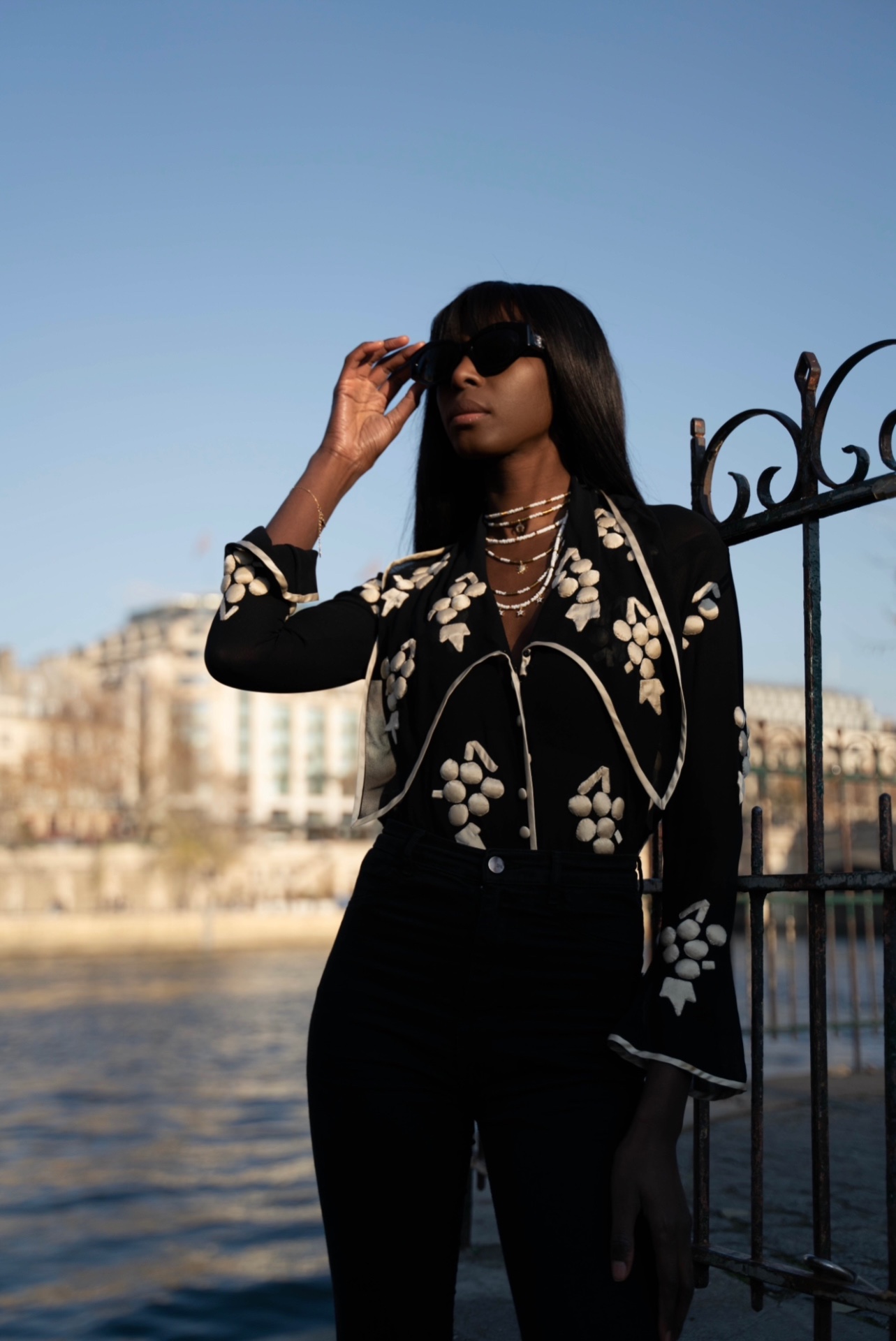 Esther — Model & Hostess in &Icirc;le-de-france photo 9