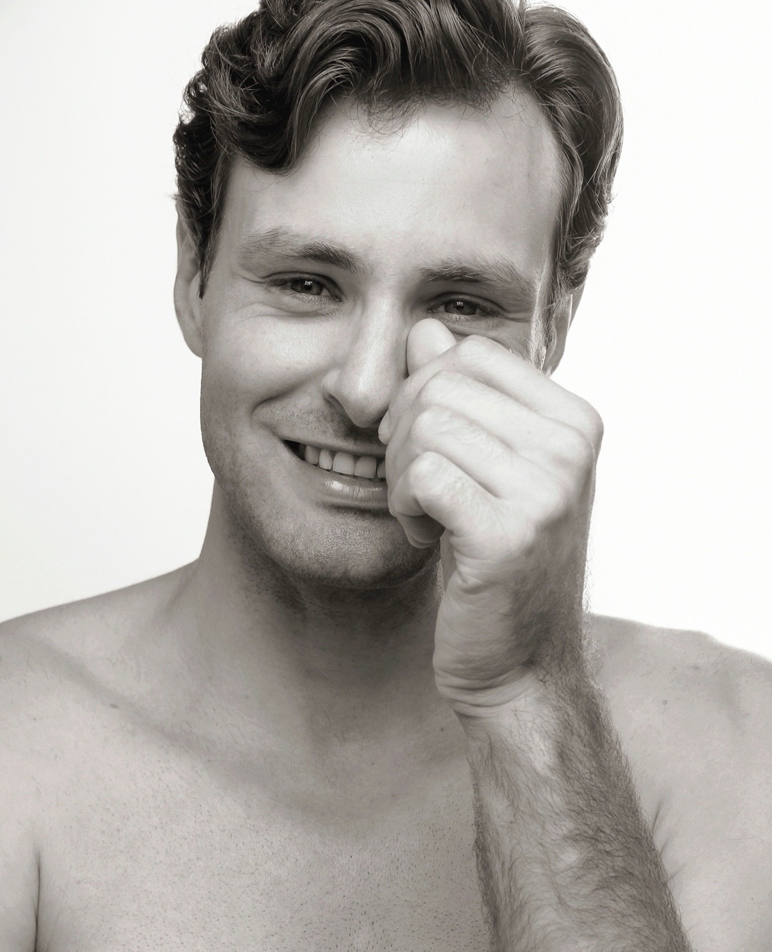 Ivann — Model & Host in Paris photo 15