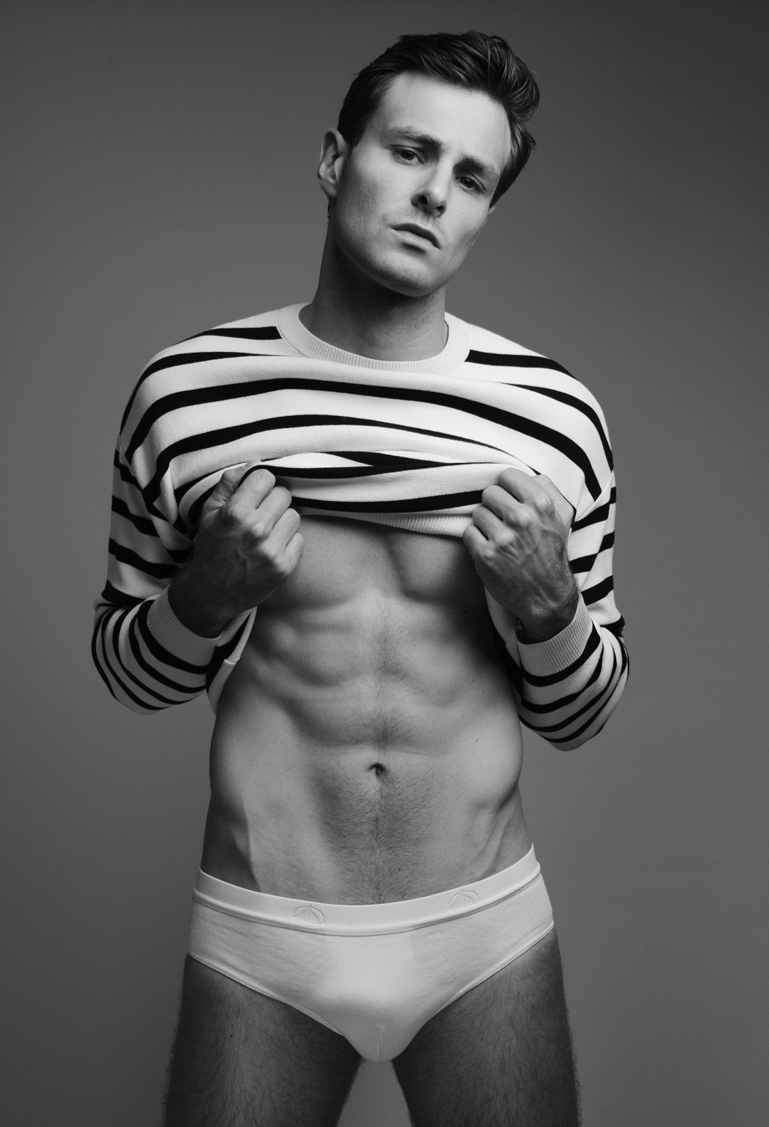 Ivann — Model & Host in Paris photo 19
