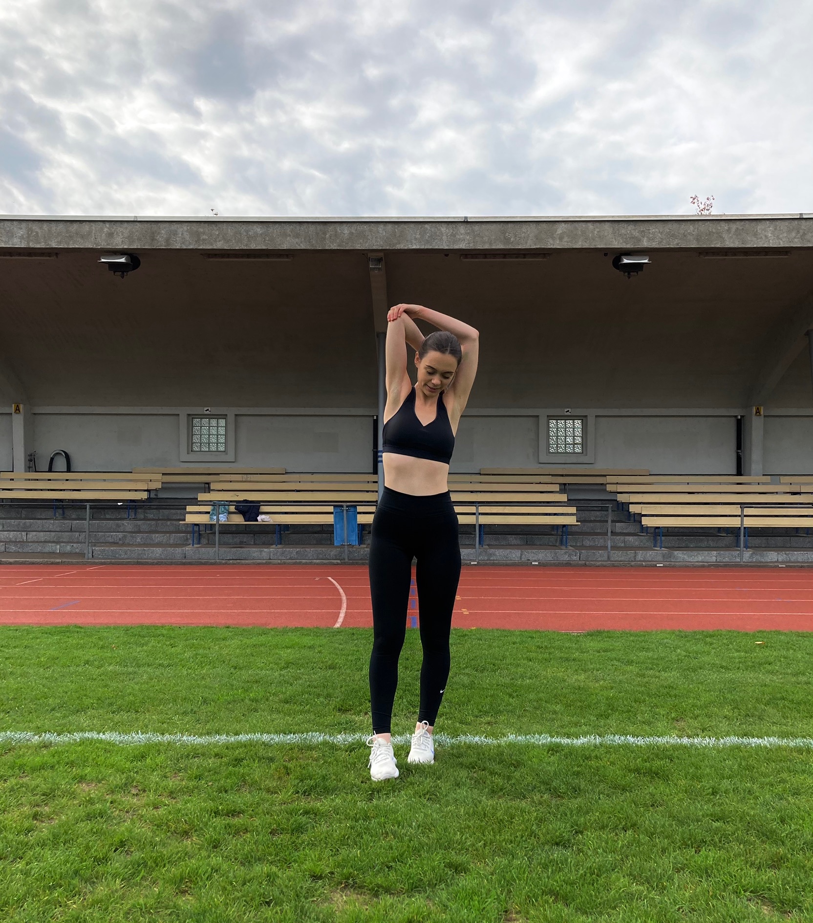 Amy — Model & Hostess in Z&uuml;rich photo 13