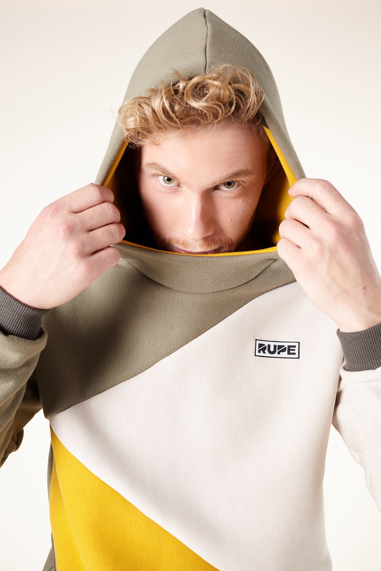 Lukas — Model & Host in Milano photo 11