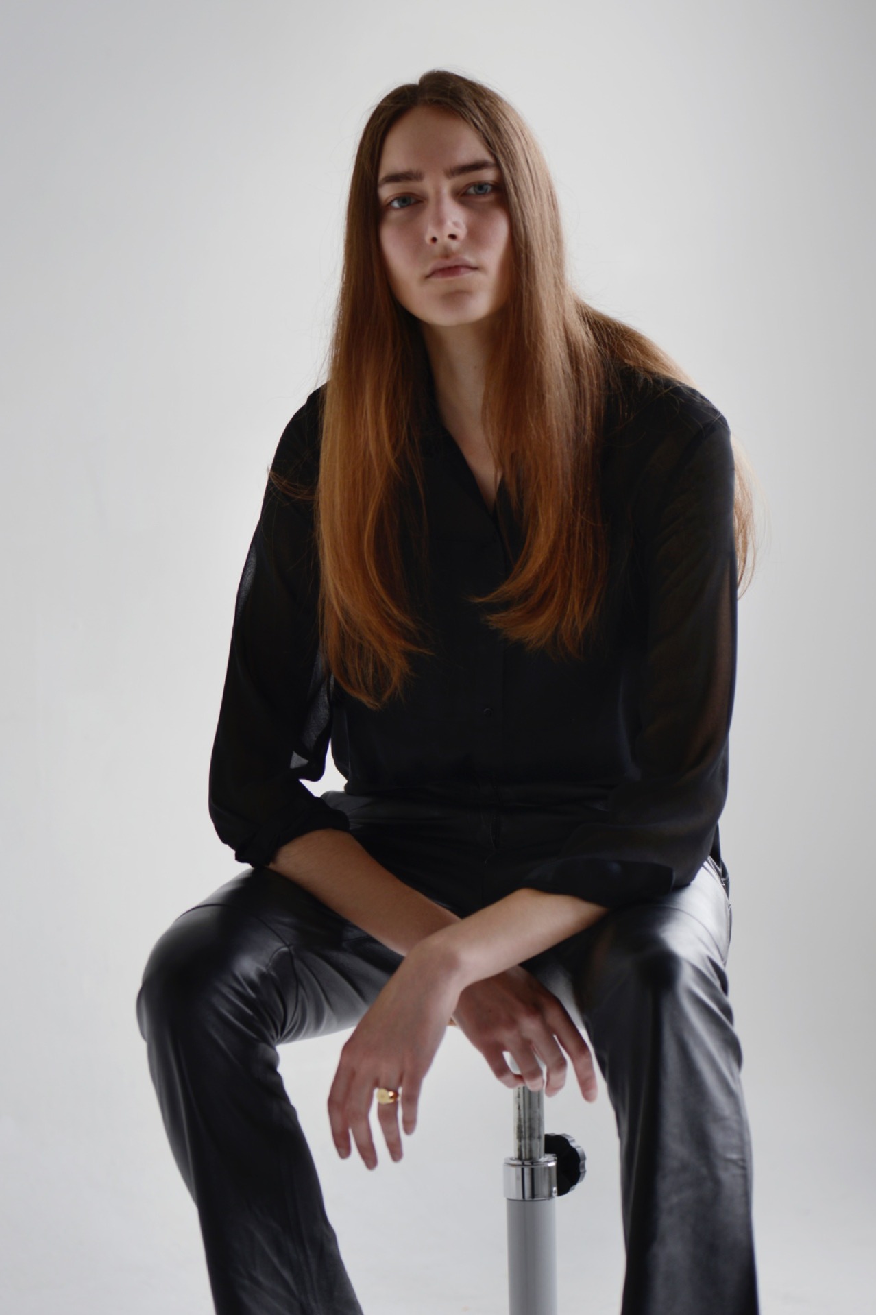 Julie — Model & Hostess in Paris photo 2
