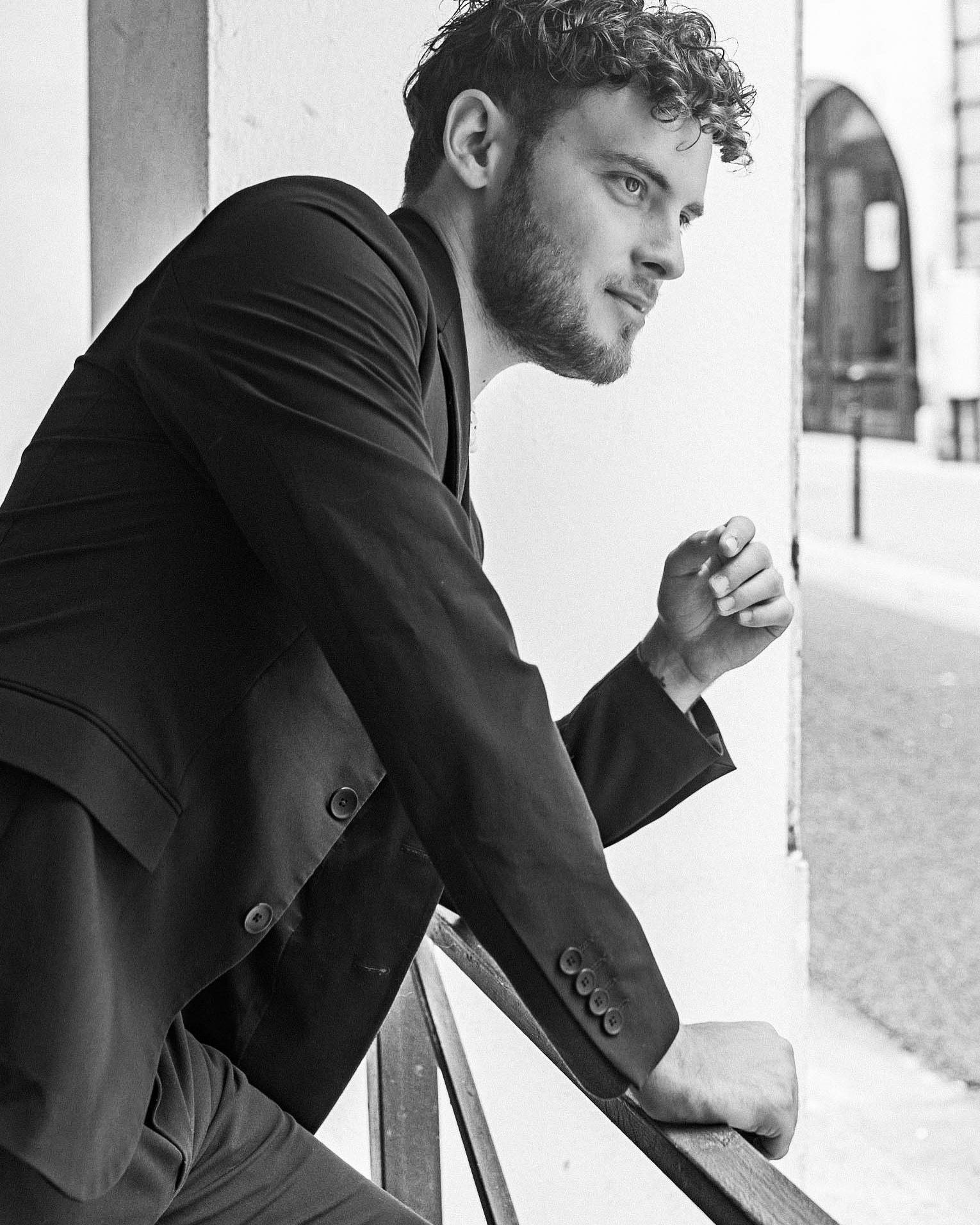 Alexandre — Model & Host in Courbevoie photo 13