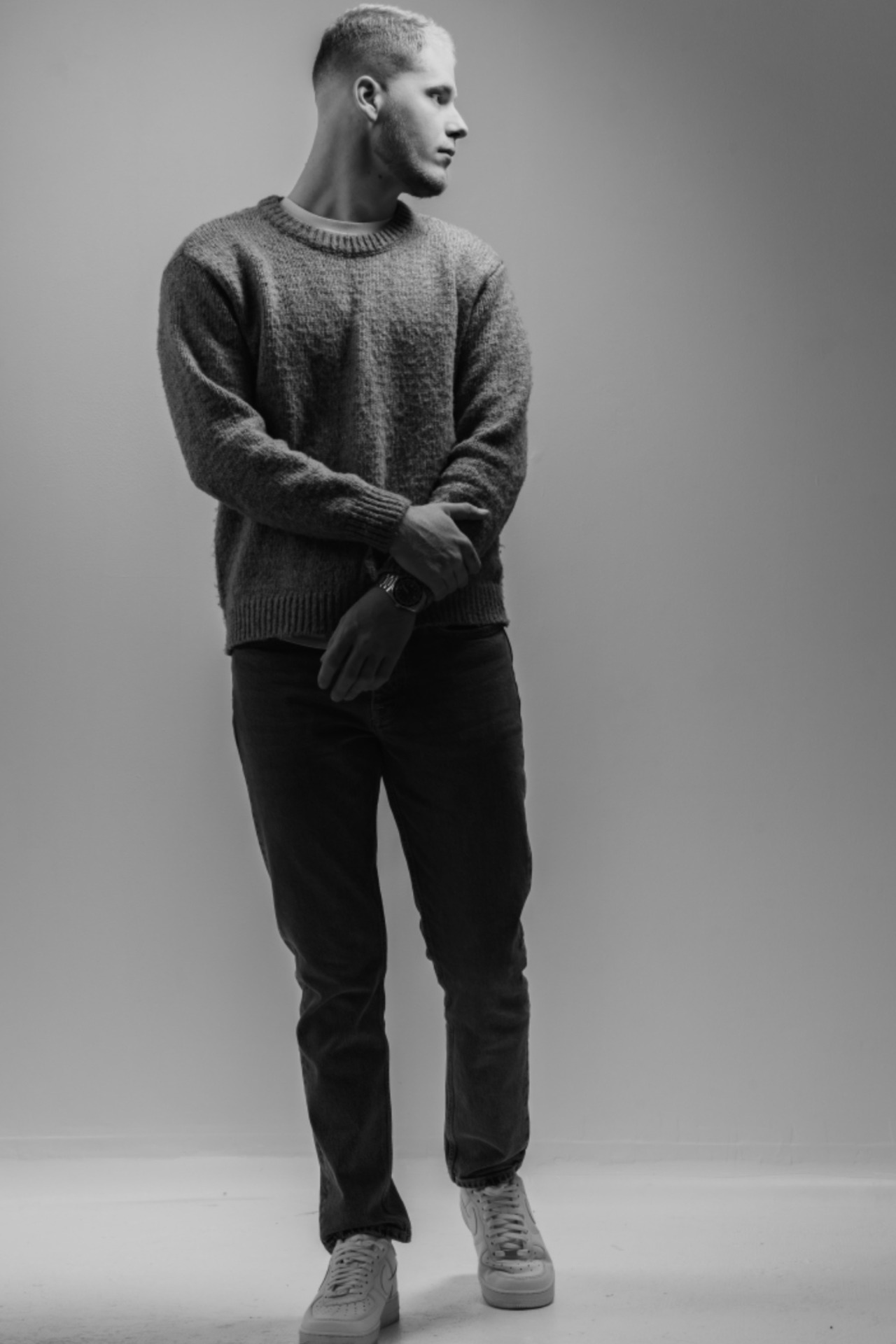 Remy — Model & Host in Marseille photo 4