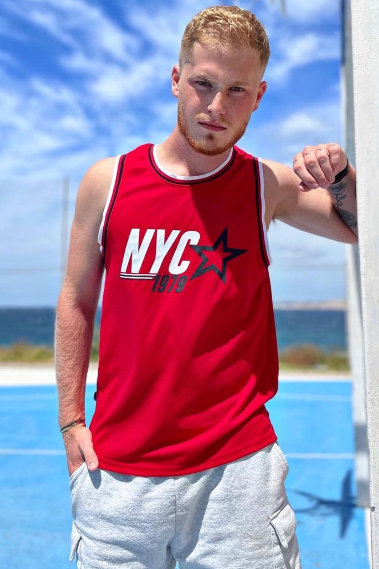 Remy — Model & Host in Marseille photo 8