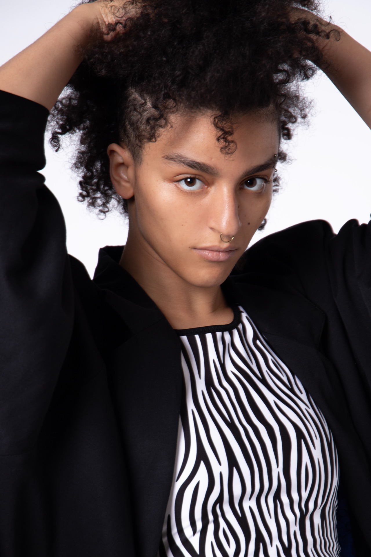 Hind — Model & Hostess in Paris photo 2