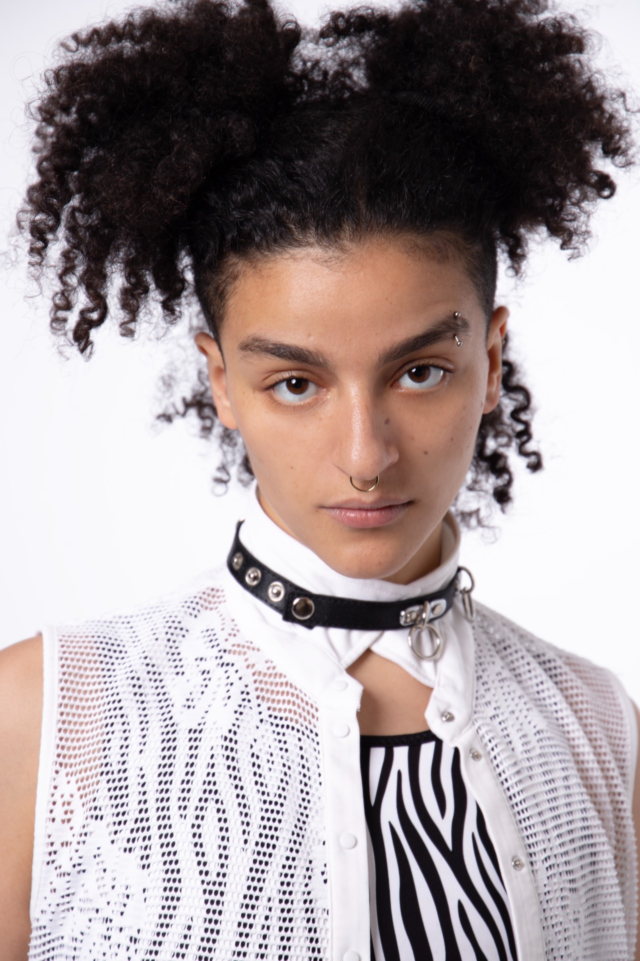 Hind — Model & Hostess in Paris photo 4