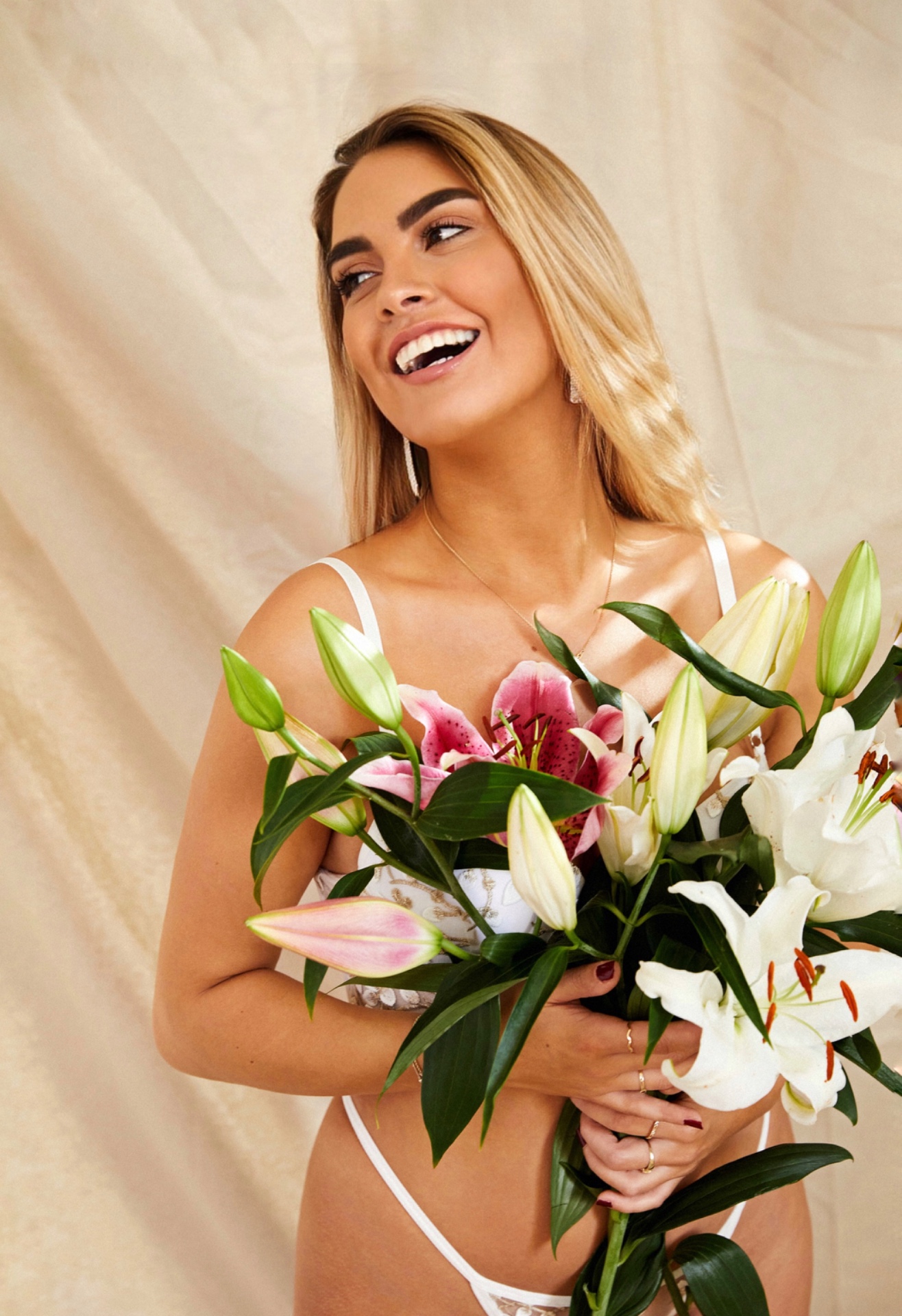 Vanessa — Model & Hostess in Wals photo 5