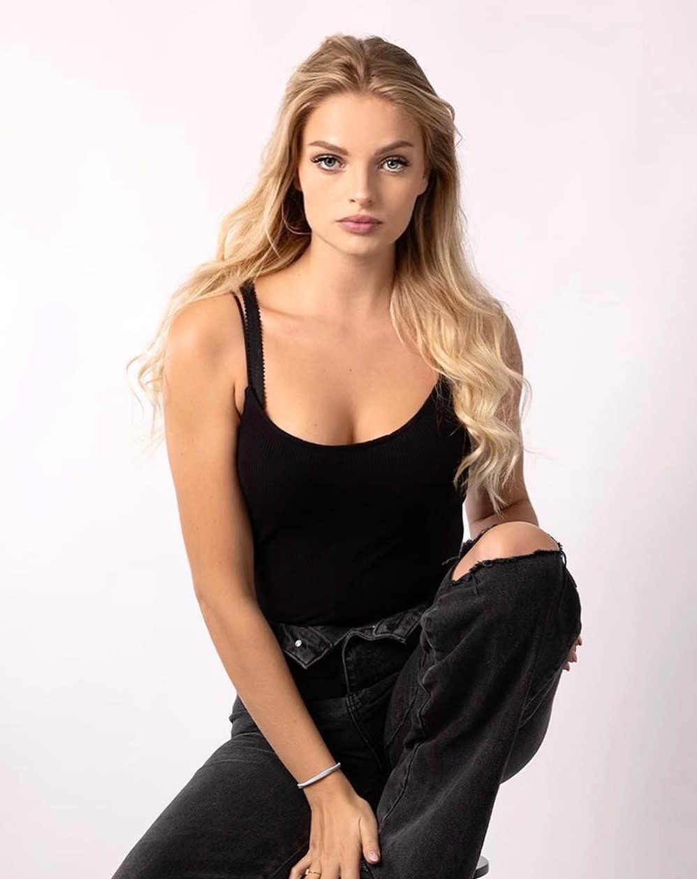Melinda — Model & Hostess in Kaufering photo 3